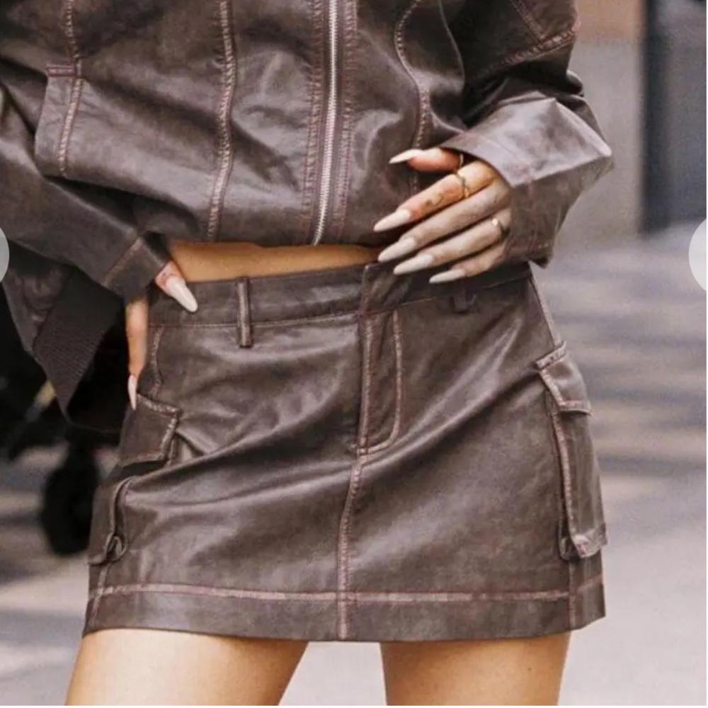 🆕 Princess Polly Faux Leather Brown Mini Skirt Size 4